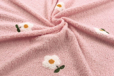 Bestickter Teddy-Stoff mit Blumen 