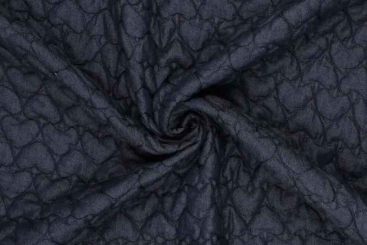 Gesteppter Jeansstoff mit Herzen 