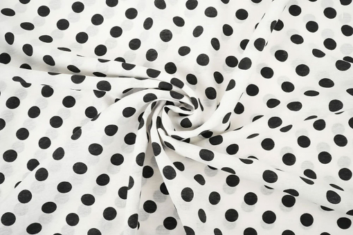 Gewaschener Viskosestoff mit Polka Dots 
