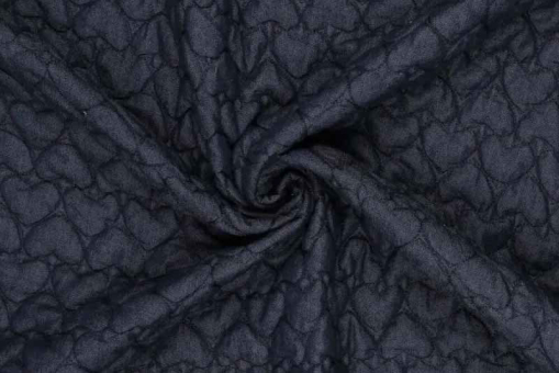 Gesteppter Jeansstoff mit Herzen 