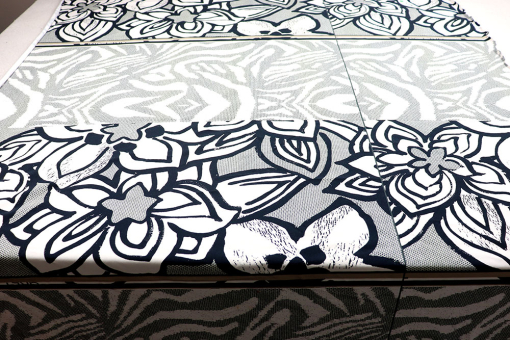 Paneljersey Deluxe - Flowers in Grey 