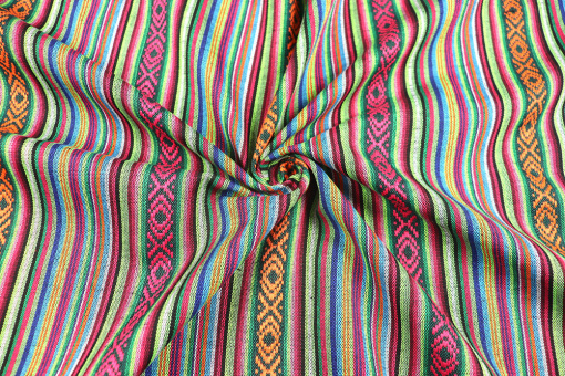 Jacquard mit Ethno-Streifen - Style 1 