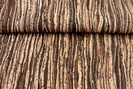 Kork-Stoff in dunkler Holz Optik 