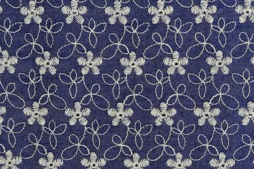 Denim - Blüten-Stickerei 
