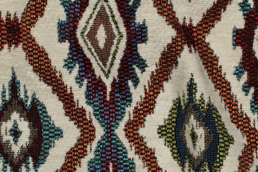 Gobelin Chenille mit Ethno-Rauten 