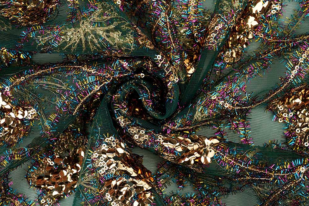 Besticktes Mesh mit Gold Pailletten - Grün 